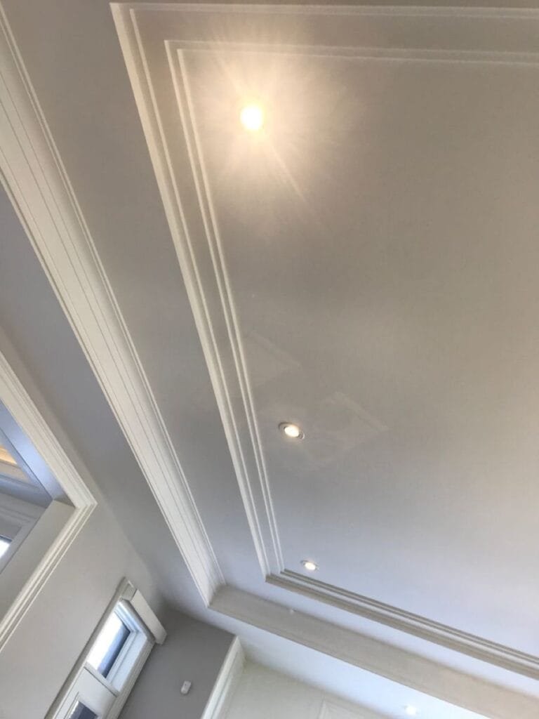 4 أنواع كرانيش سقف فيوتك | أناقة وتشطيب عصري مضمون